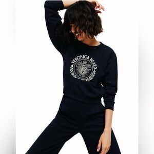 VERONICA BEARD JEAN Beaumont Logo Sweatshirt.